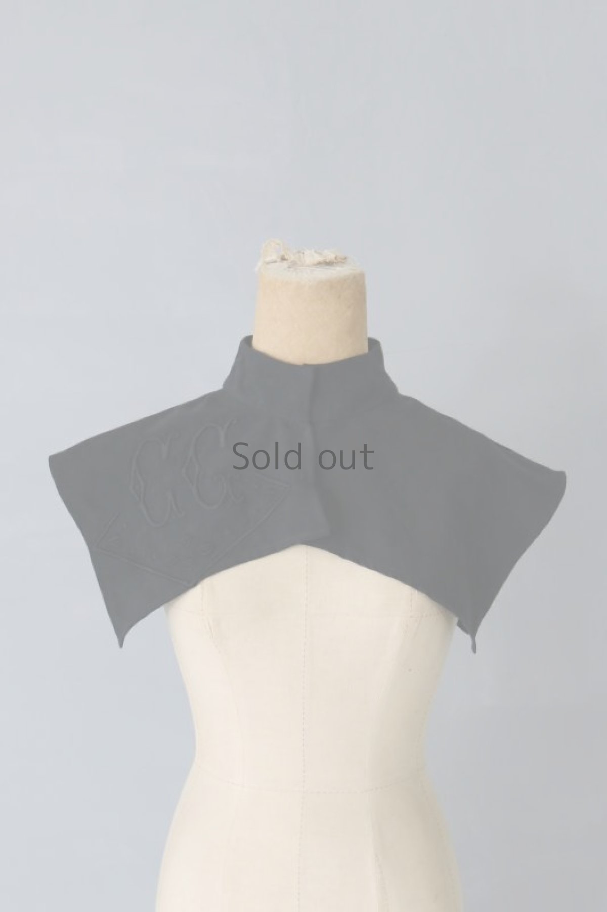 画像2: 【ササキチホ】ヴィンテージリネン　修道女の襟掛け/イニシャル刺繍CG 黒 (2)