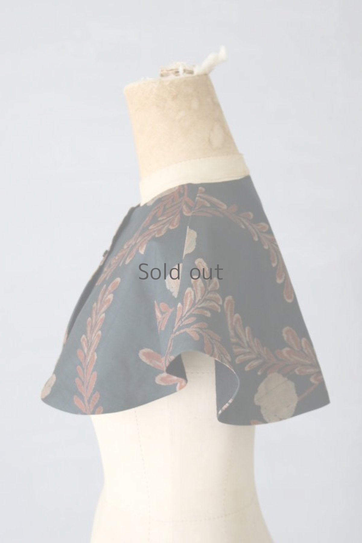 画像7: 【ササキチホ】ヴィンテージシルク　ショートケープ（黒/茶花） (7)