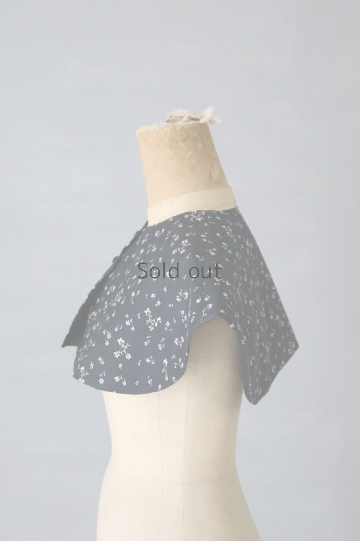 画像8: 【ササキチホ】アンティークコットン　ショートケープ（黒/白花） (8)