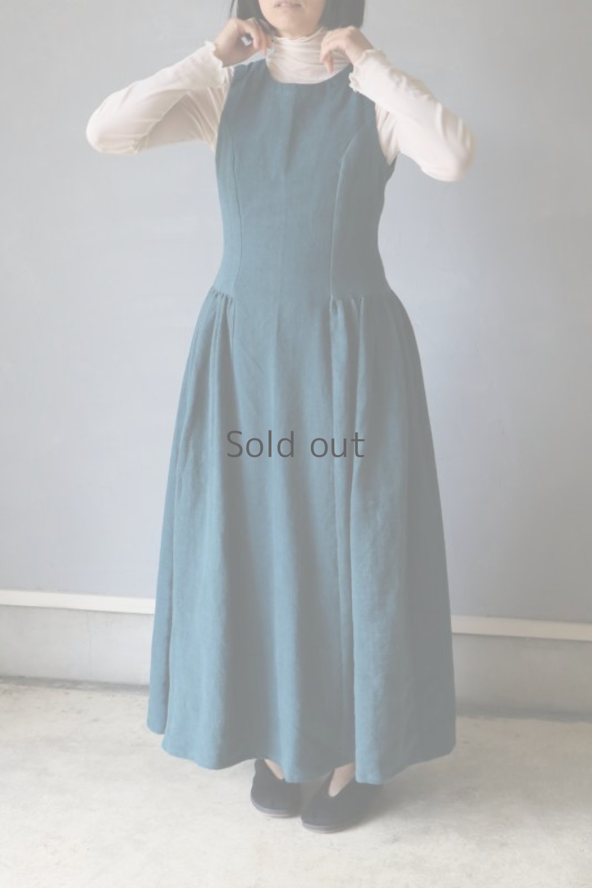 画像2: 【ササキチホ】アンティークリネン×染め　ノースリーブ　オープンバックドレス（ブルーグリーン） (2)