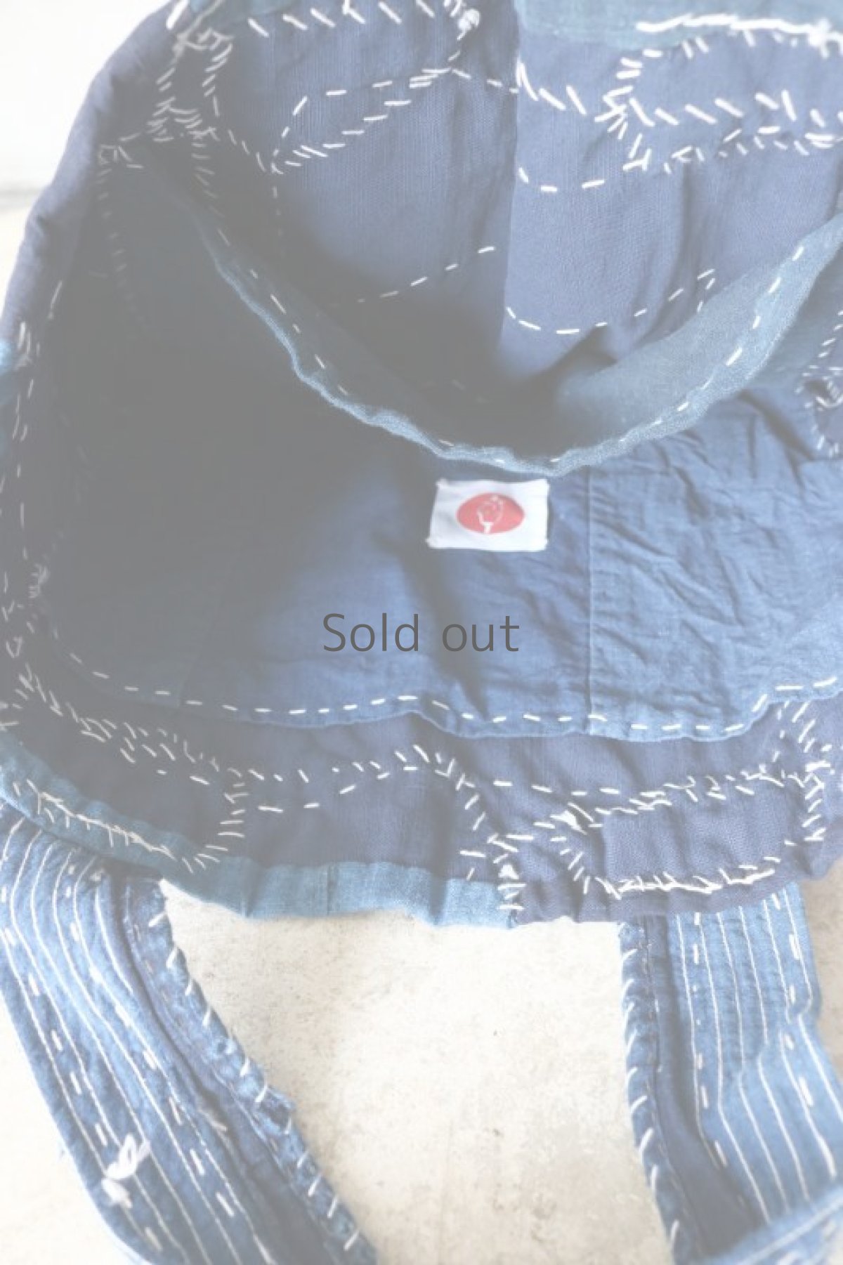 画像11: 【MITSUGU SASAKI】藍染古布リメイク　パッチワーク　トートバッグ（藍染/青） (11)