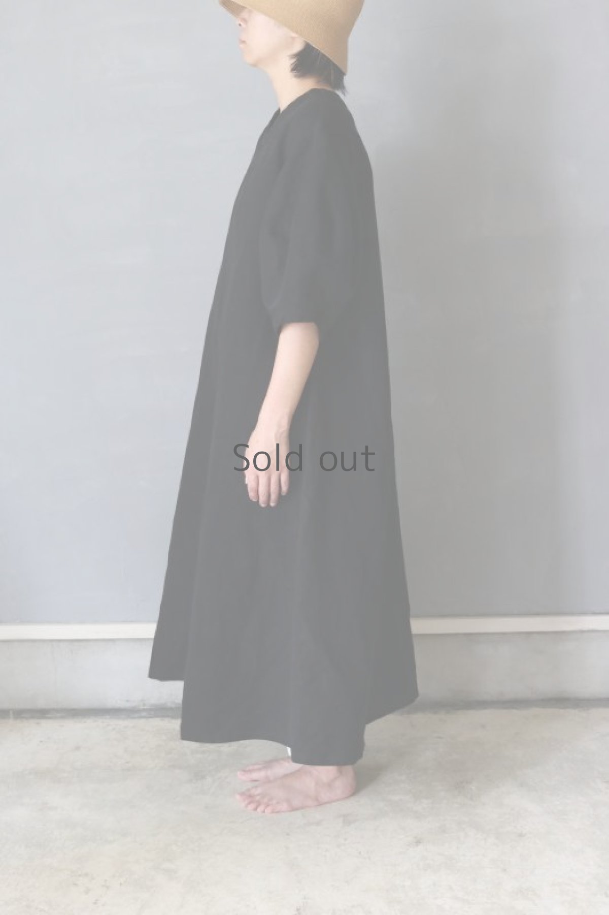 画像3: 【ササキチホ】デッドストック　コットンリネン　コクーン袖　5/S　Vネックワンピース（黒） (3)