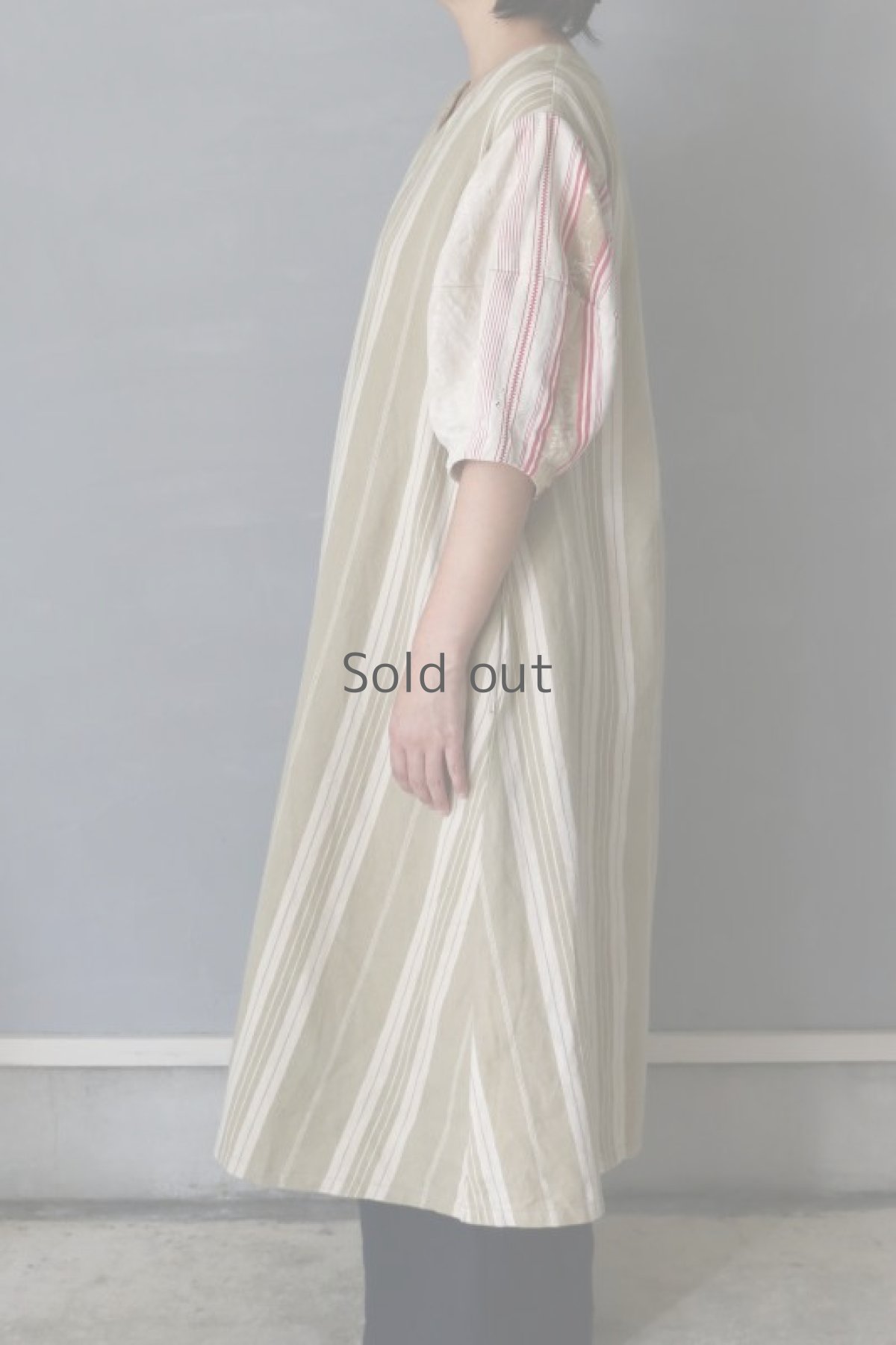 画像11: 【ササキチホ】ティッキングファブリック　コクーン袖　5/S　Vネックワンピース (11)