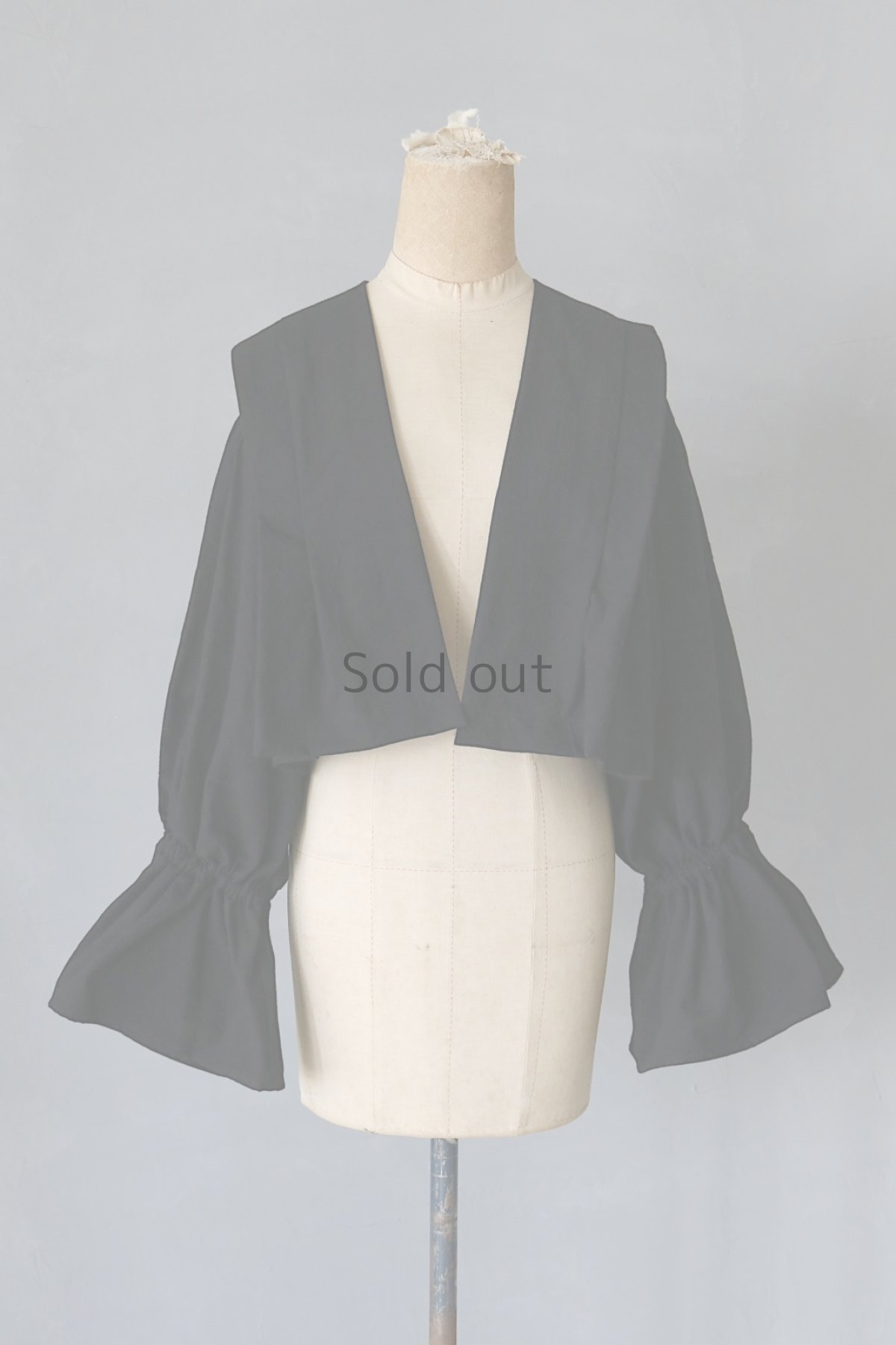 画像4: 【ササキチホ】ヴィンテージリネン×染　肩衣  ピエロ袖（黒） (4)