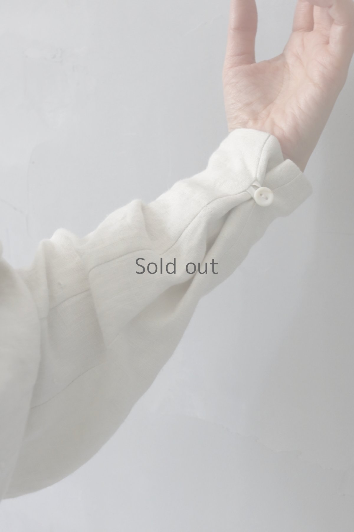 画像6: 【ササキチホ】ヴィンテージリネン　コクーン袖　ヘプラムブラウス（白） (6)