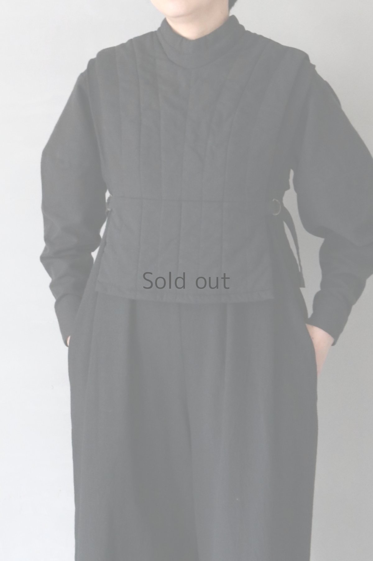 画像2: 【ササキチホ】ヴィンテージリネン×染　バスティオンベスト　(黒) (2)