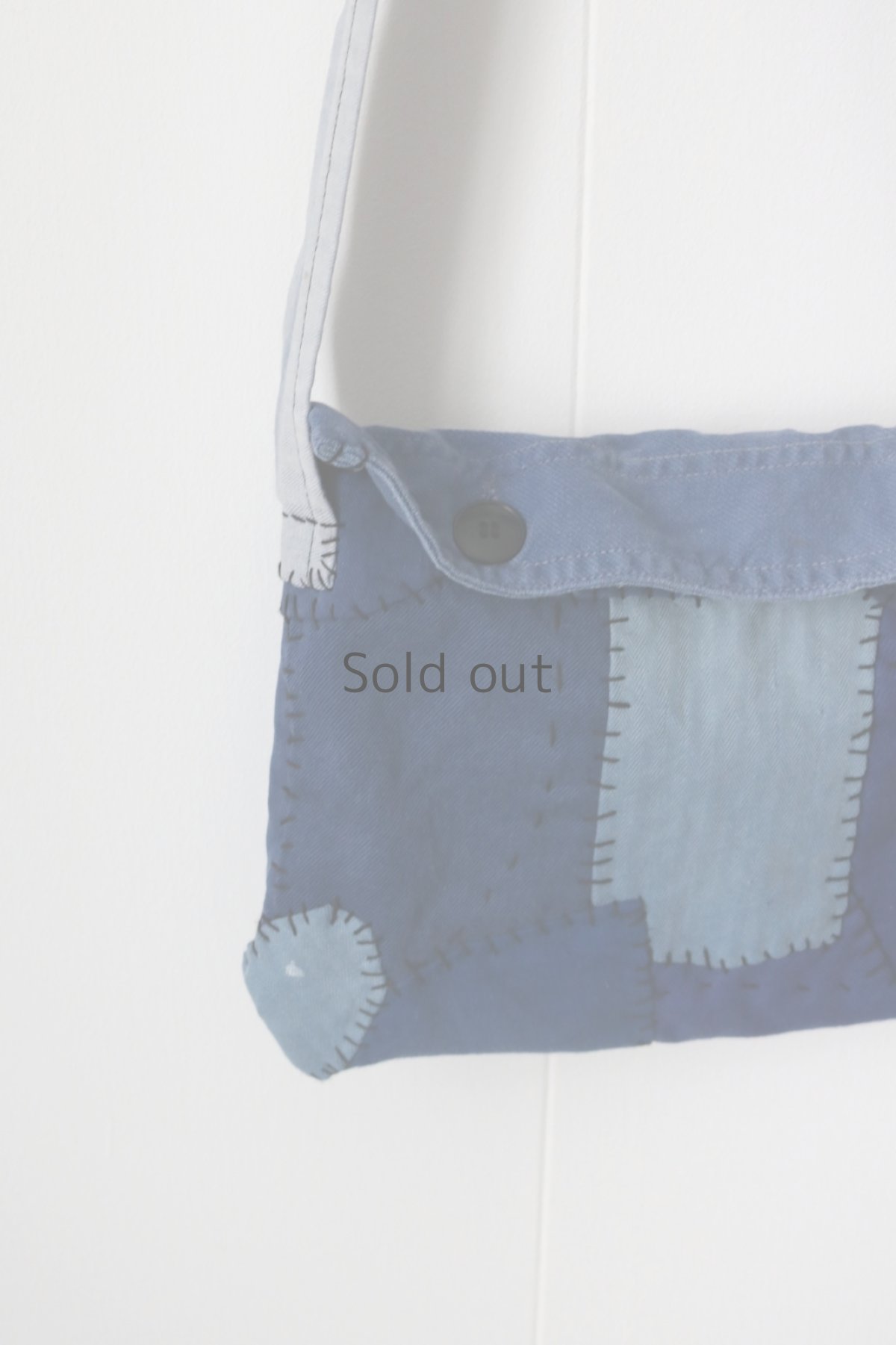 画像4: 【MITSUGU SASAKI】ビンテージリメイク　ユーロワークのパッチワークスモールポーチ (4)