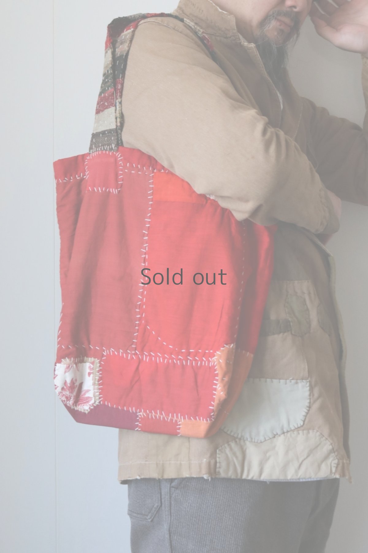 画像16: 【MITSUGU SASAKI】朱色古布リメイク　パッチワーク　トートバッグ（赤） (16)