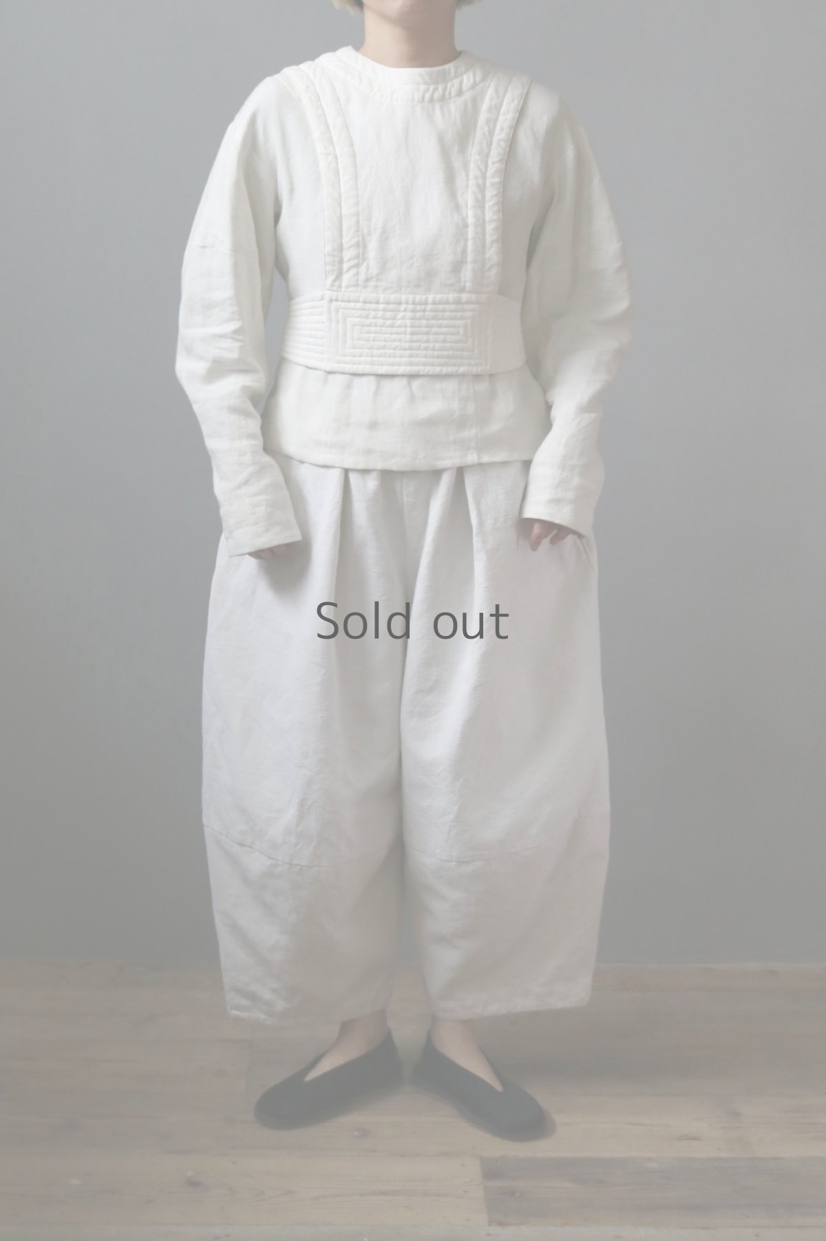 画像2: 【ササキチホ】ヴィンテージリネン　コクーン袖　ヘプラムブラウス（白） (2)