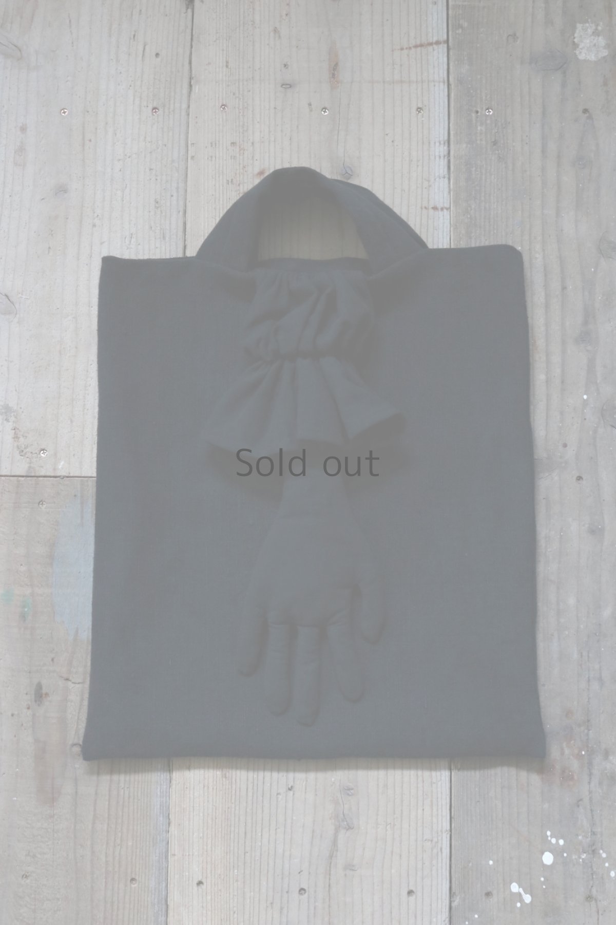 画像4: 【ササキチホ】アンティークリネン×染　“手”モチーフ　トートバッグ（黒） (4)