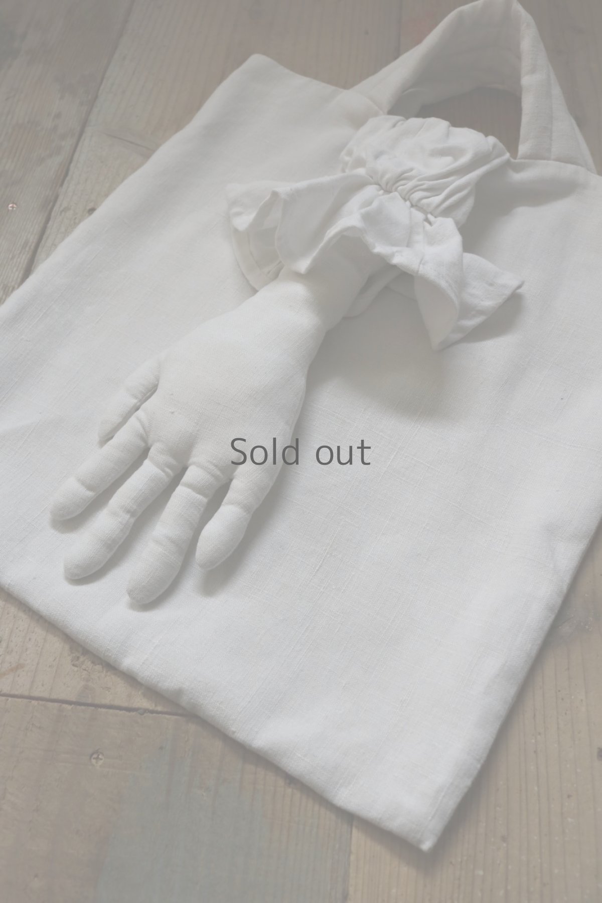 画像4: 【ササキチホ】アンティークリネン　“手”モチーフ　トートバッグ（白） (4)