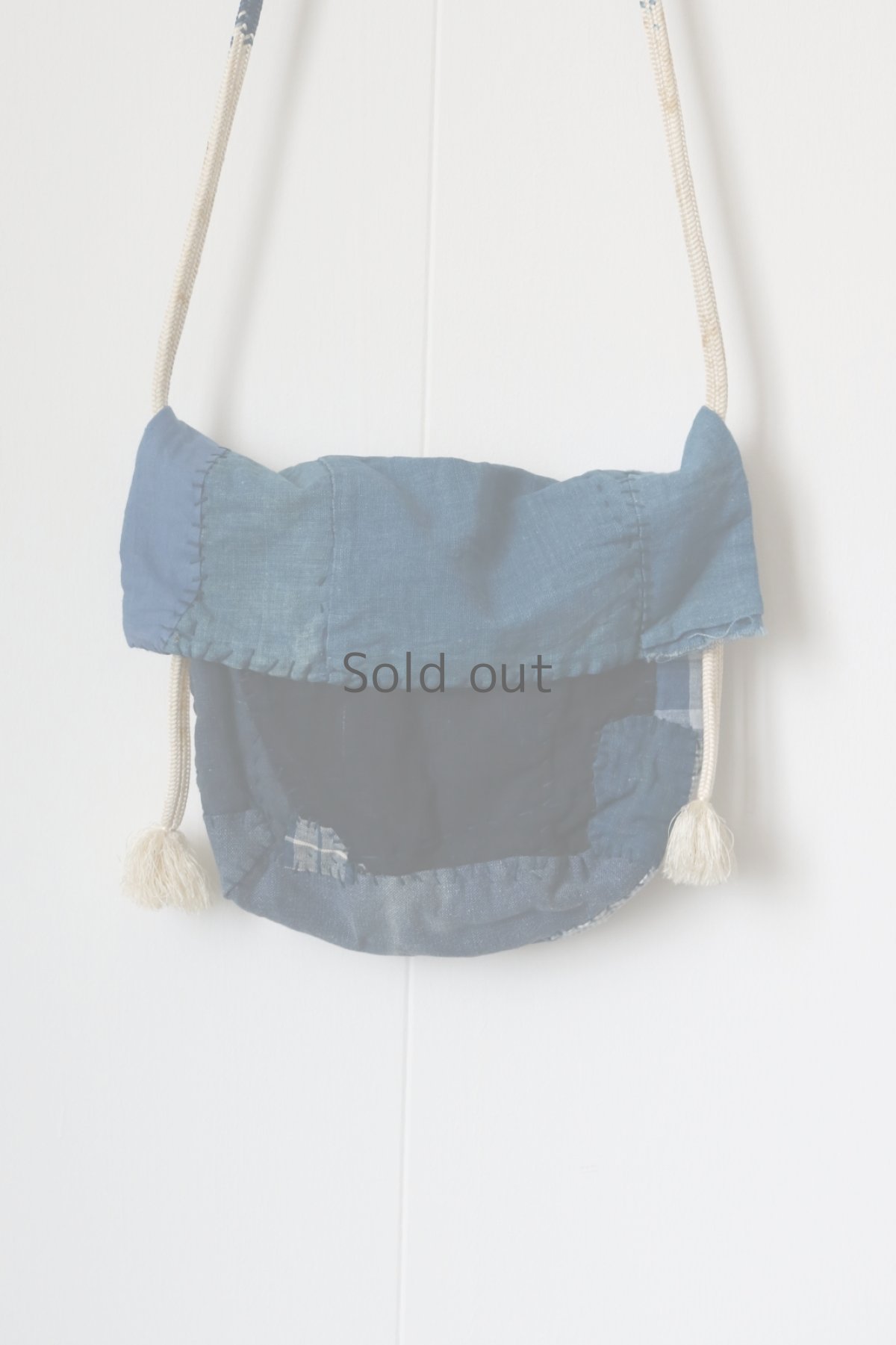 画像2: 【MITSUGU SASAKI】藍染古布リメイク　パッチワーク　スモールショルダーバッグ（ミックス） (2)