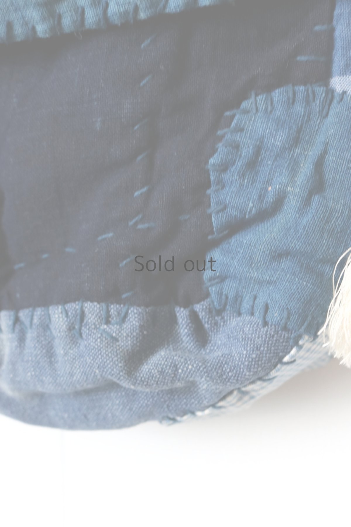 画像4: 【MITSUGU SASAKI】藍染古布リメイク　パッチワーク　スモールショルダーバッグ（ミックス） (4)