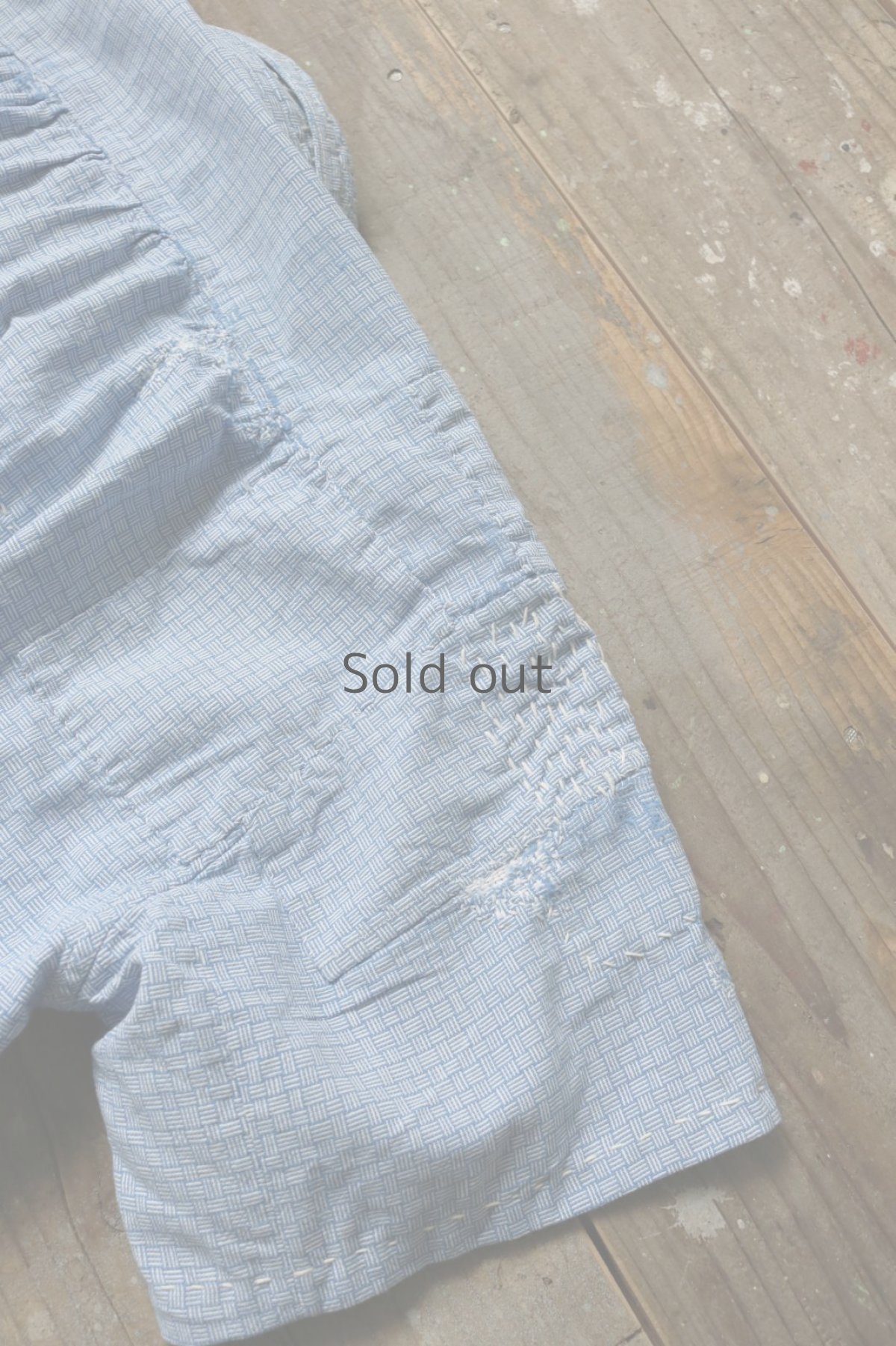 画像18: 【MITSUGU SASAKI】ビンテージリメイク　パッチワーク　半袖プルオーバーシャツ（サックスブルー） (18)