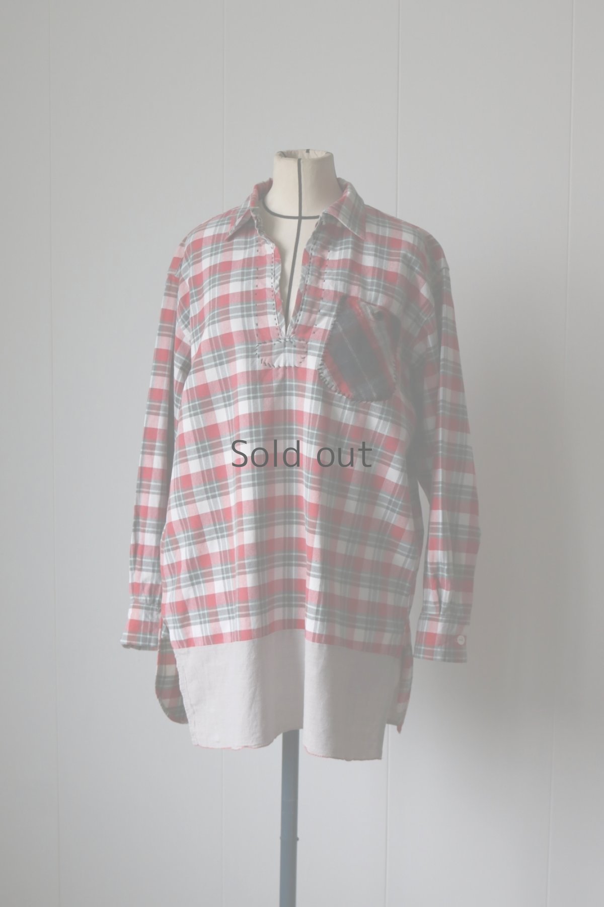 画像11: 【MITSUGU SASAKI】ビンテージリメイク　パッチワーク　プルオーバーシャツ（赤チェック） (11)