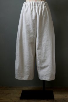 画像17: 【ササキチホ】アンティークリネン　切り替え　バレルパンツ（白/シミ有り） (17)