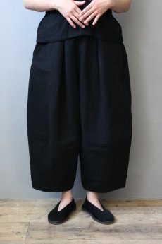 画像3: 【ササキチホ】アンティークリネン×染　切り替え　バレルパンツ（黒） (3)