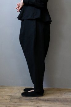 画像7: 【ササキチホ】アンティークリネン×染　トゥルドパンツ/Ashibi/アシビ（黒） (7)