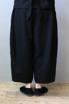画像8: 【ササキチホ】アンティークリネン×染　切り替え　バレルパンツ（黒） (8)
