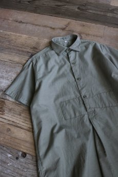 画像2: 【MITSUGU SASAKI】ビンテージリメイク　チェコ軍　1966 半袖シャツ (2)