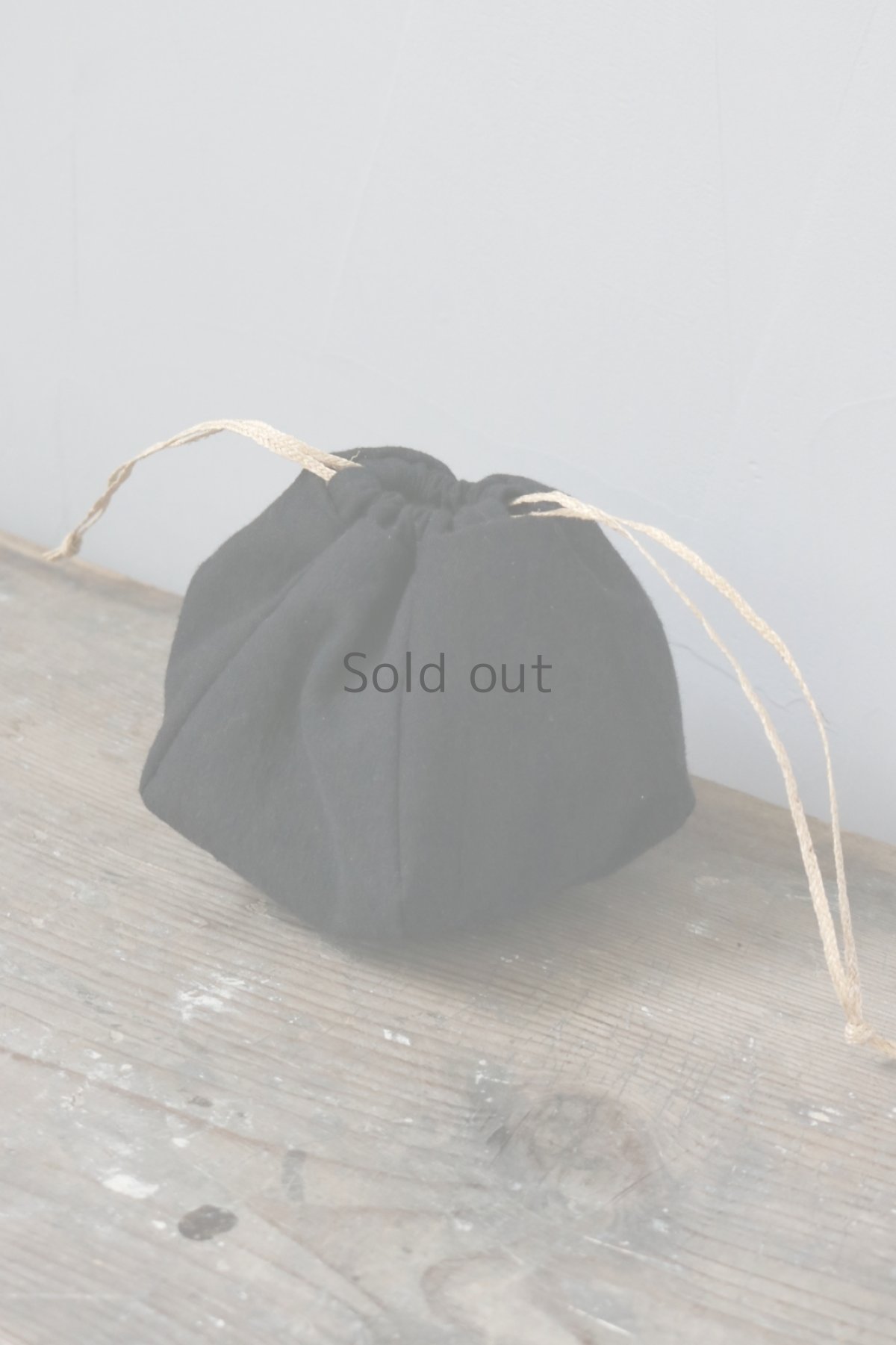 画像3: 【ササキチホ】アンティークリネン×染　“角”ツノ巾着／黒 (3)