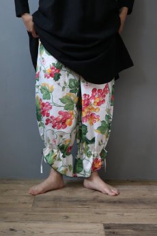 画像1: 【ササキチホ】フルーツ柄ペチパンツ (1)