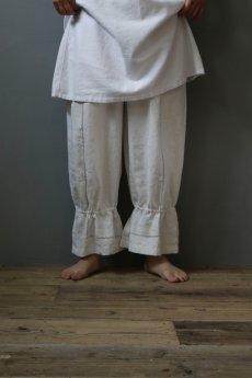 画像2: 【ササキチホ】アンティークリネン　ドロンワークペチパンツ／白 (2)