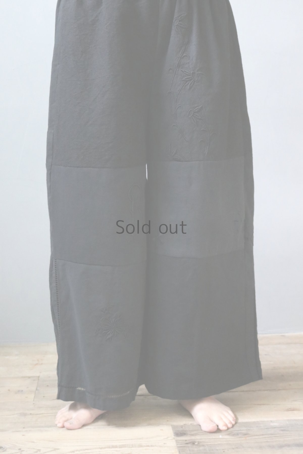 画像5: 【ササキチホ】アンティークリネン×染　ツギハギワイドパンツ／黒 D (5)