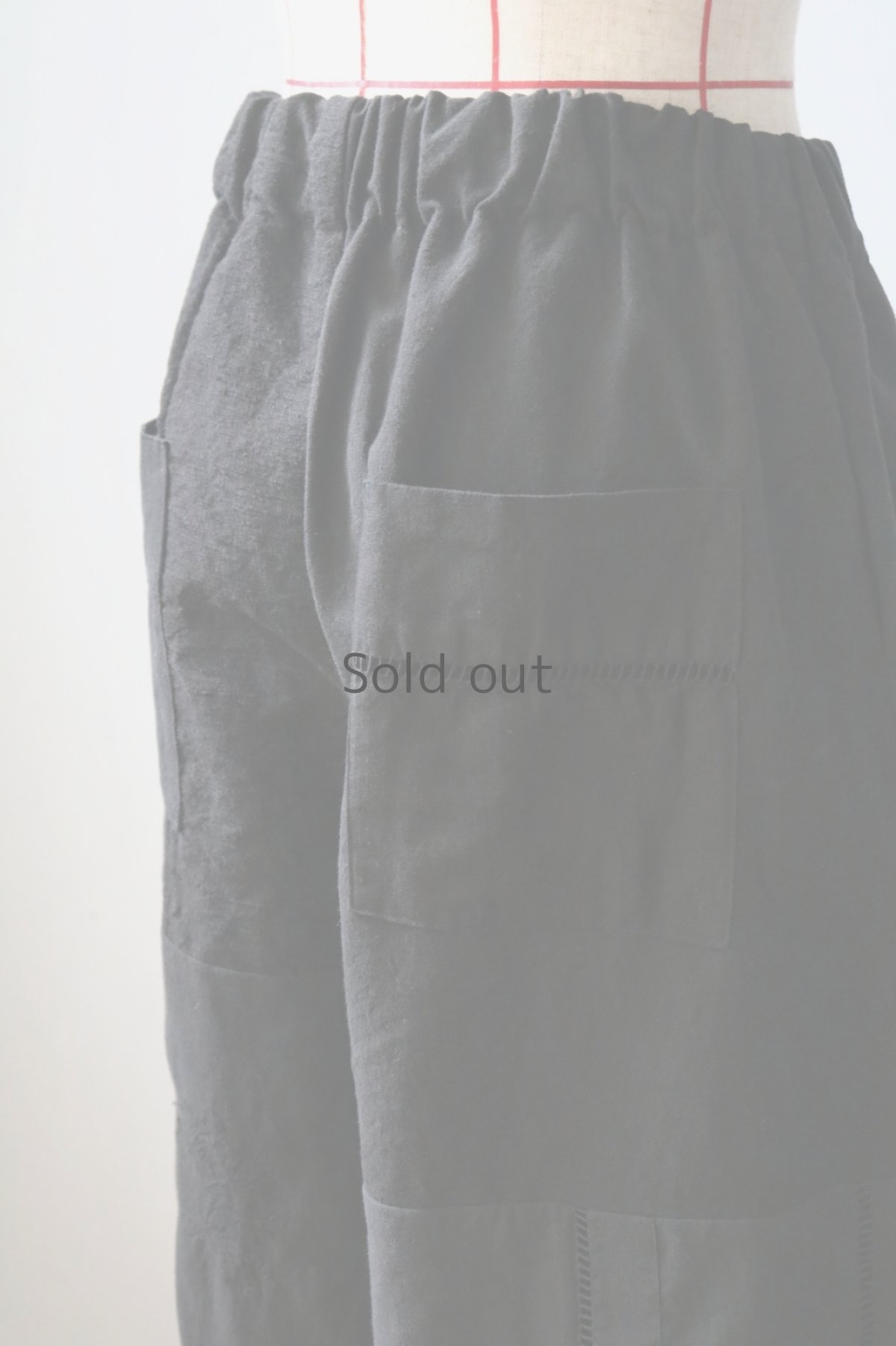 画像14: 【ササキチホ】アンティークリネン×染　ツギハギワイドパンツ／黒A (14)