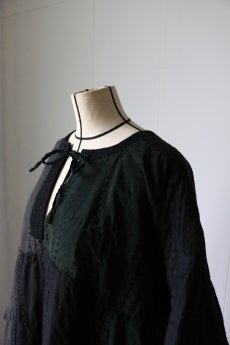 画像2: 【MITSUGU SASAKI】SUPER BORO BORO Black linen ワンピース (2)