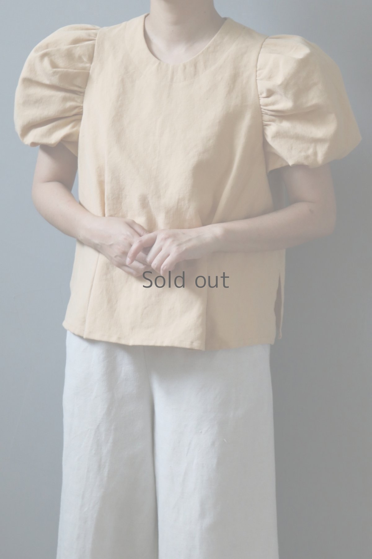 画像2: 【ササキチホ】アンティークリネン×染　装袖ブラウス s/s（薄いオレンジ） (2)