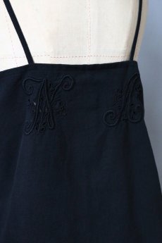画像3: 【ササキチホ】アンティークリネン×染　フレアキャミソール（刺繍NA/黒） (3)