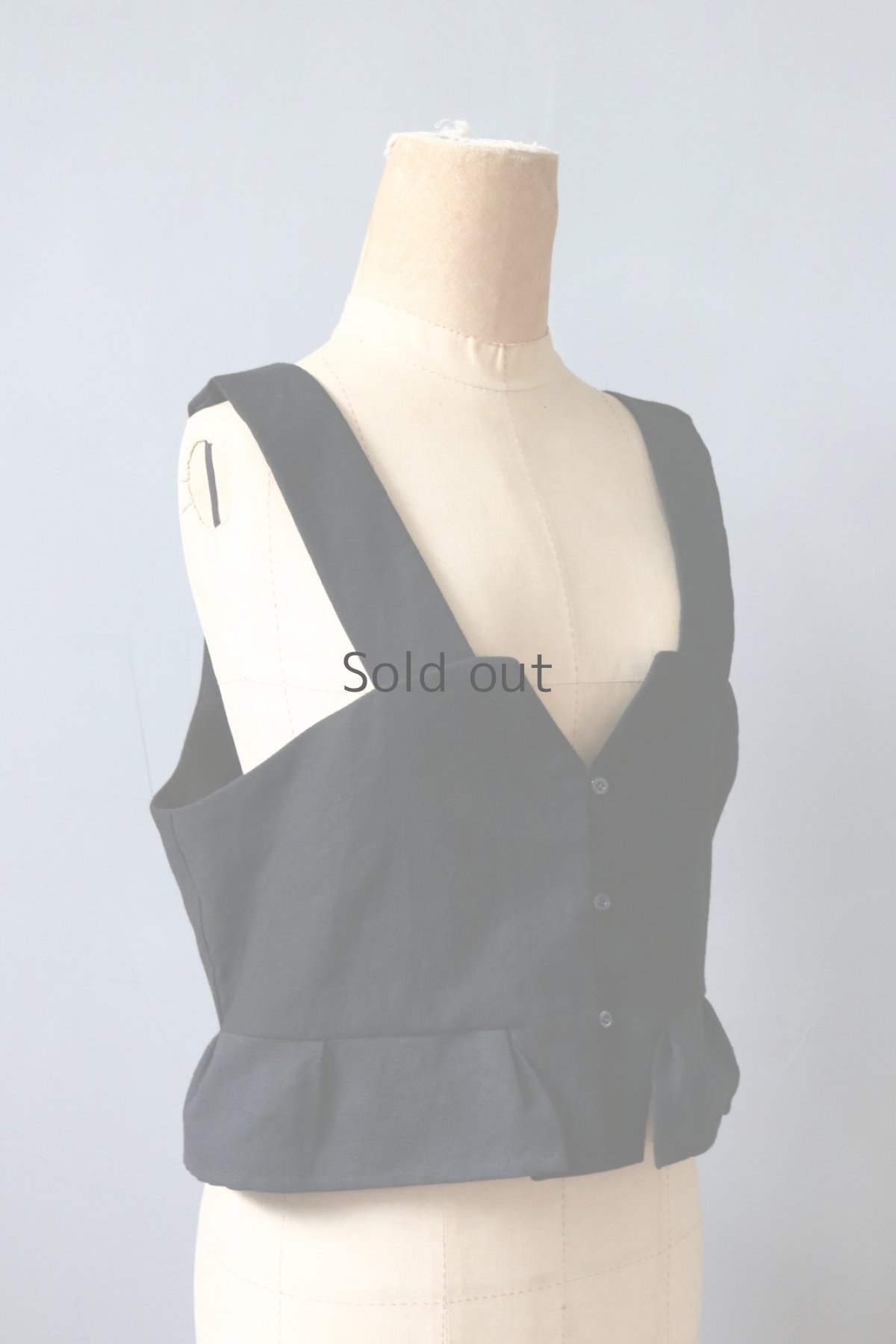 画像4: 【ササキチホ】アンティークリネン×染　装飾ベスト-Kayaru (カヤル) ／黒 (4)