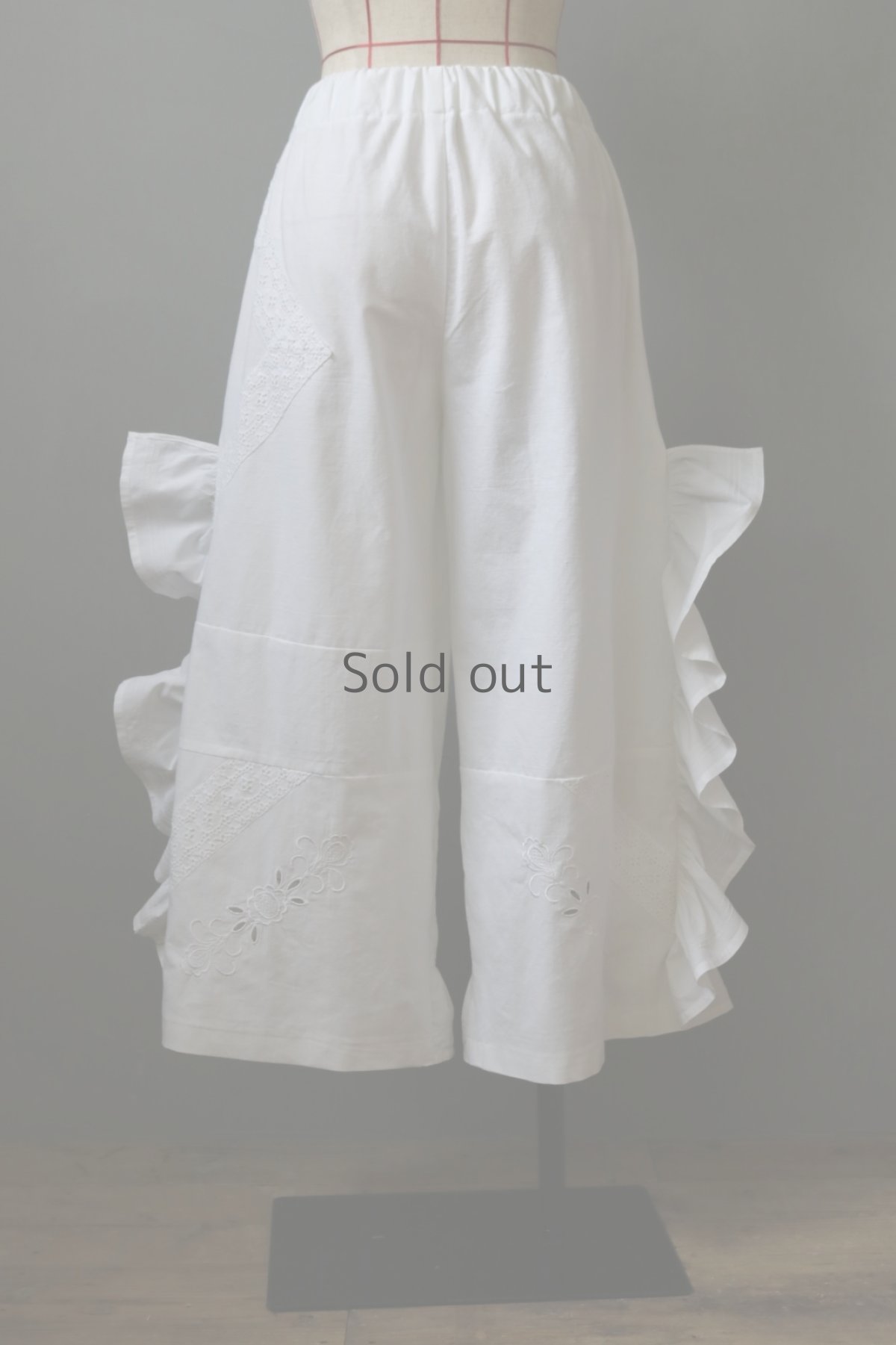 画像9: 【ササキチホ】フィレレースとフリルのリメイクパンツ (9)