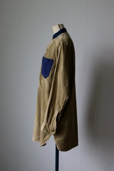 画像10: 【MITSUGU SASAKI】ビンテージリメイク　チェコ軍　パッチワークプルオーバーシャツ（with 藍染古布） (10)