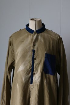 画像9: 【MITSUGU SASAKI】ビンテージリメイク　チェコ軍　パッチワークプルオーバーシャツ（with 藍染古布） (9)