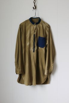 画像1: 【MITSUGU SASAKI】ビンテージリメイク　チェコ軍　パッチワークプルオーバーシャツ（with 藍染古布） (1)