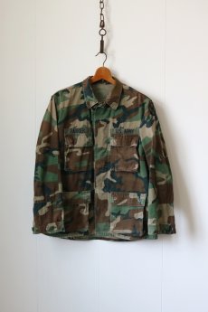 画像2: 【MITSUGU SASAKI】ビンテージリメイク×布の怪　アメリカ軍　迷彩シャツ（百目） (2)