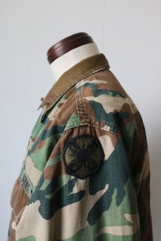 画像12: 【MITSUGU SASAKI】ビンテージリメイク×布の怪　アメリカ軍　迷彩シャツ（百目） (12)